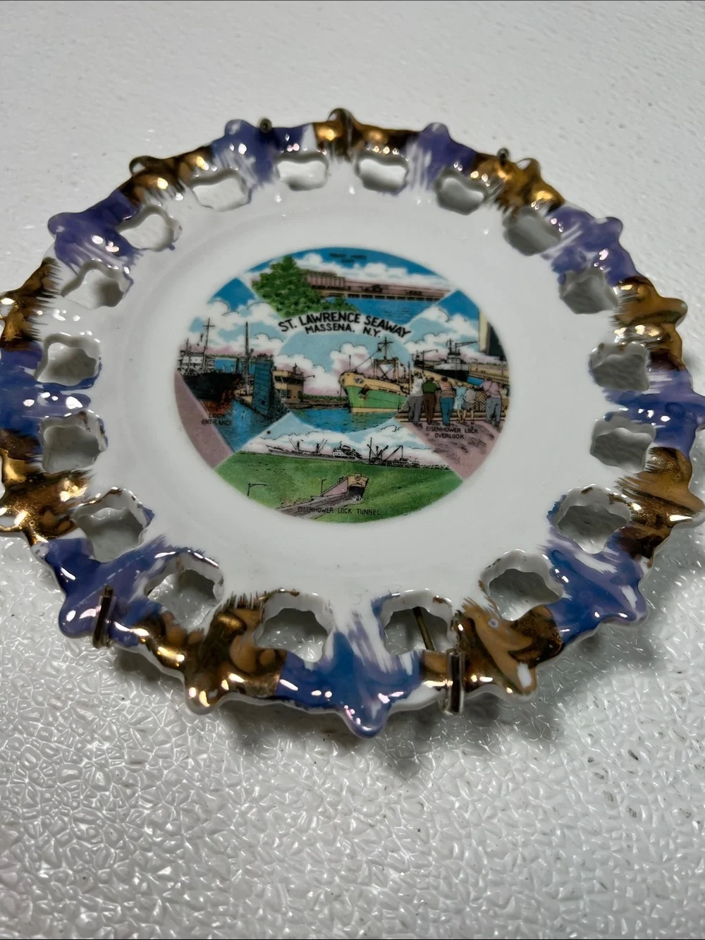Decorative Porcelain Souvenir Plate Set with Gold Trim Set 2